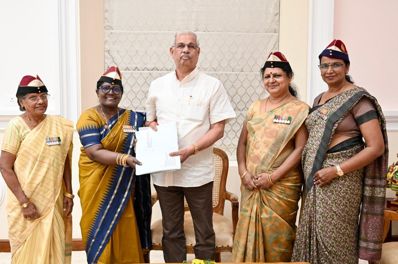 Meeting with Hon’ble Governor of Kerala